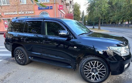 Toyota Land Cruiser 200, 2011 год, 3 190 000 рублей, 6 фотография