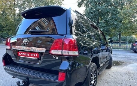 Toyota Land Cruiser 200, 2011 год, 3 190 000 рублей, 5 фотография