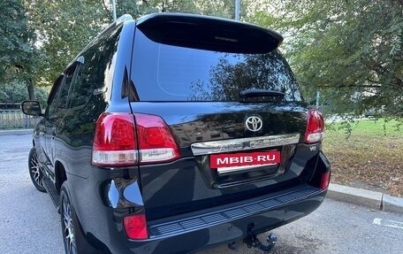 Toyota Land Cruiser 200, 2011 год, 3 190 000 рублей, 10 фотография