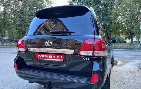 Toyota Land Cruiser 200, 2011 год, 3 190 000 рублей, 7 фотография