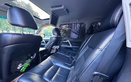 Toyota Land Cruiser 200, 2011 год, 3 190 000 рублей, 24 фотография