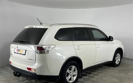 Mitsubishi Outlander III рестайлинг 3, 2014 год, 1 420 000 рублей, 5 фотография