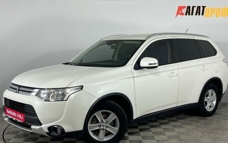 Mitsubishi Outlander III рестайлинг 3, 2014 год, 1 420 000 рублей, 1 фотография