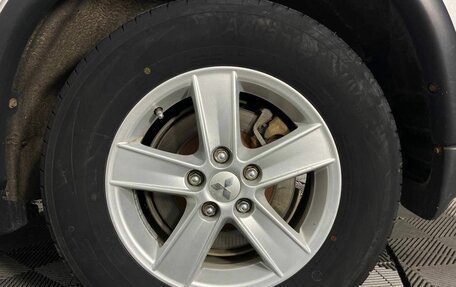 Mitsubishi Outlander III рестайлинг 3, 2014 год, 1 420 000 рублей, 29 фотография