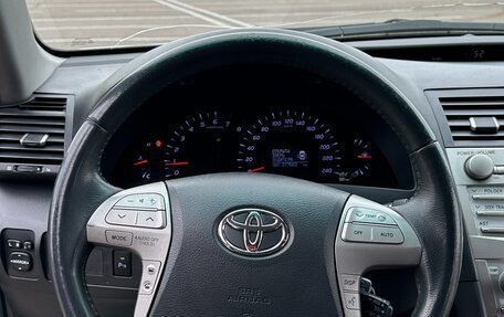 Toyota Camry, 2010 год, 1 400 000 рублей, 10 фотография
