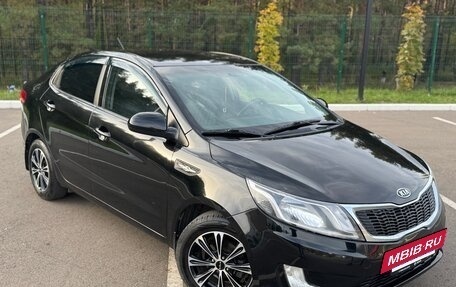 KIA Rio III рестайлинг, 2015 год, 695 000 рублей, 2 фотография