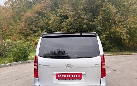 Hyundai Grand Starex Grand Starex I рестайлинг 2, 2010 год, 1 300 000 рублей, 7 фотография