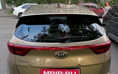 KIA Sportage IV рестайлинг, 2018 год, 2 100 000 рублей, 2 фотография