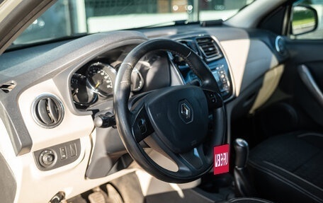 Renault Logan II, 2016 год, 630 000 рублей, 10 фотография