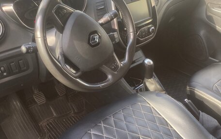 Renault Kaptur I рестайлинг, 2017 год, 1 195 000 рублей, 8 фотография