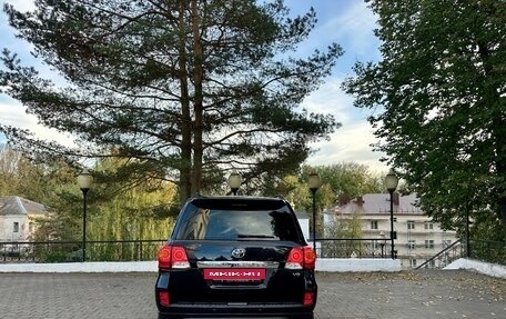 Toyota Land Cruiser 200, 2013 год, 2 850 000 рублей, 5 фотография
