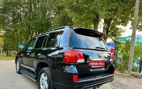 Toyota Land Cruiser 200, 2013 год, 2 850 000 рублей, 3 фотография