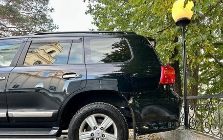 Toyota Land Cruiser 200, 2013 год, 2 850 000 рублей, 19 фотография