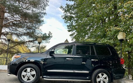 Toyota Land Cruiser 200, 2013 год, 2 850 000 рублей, 23 фотография
