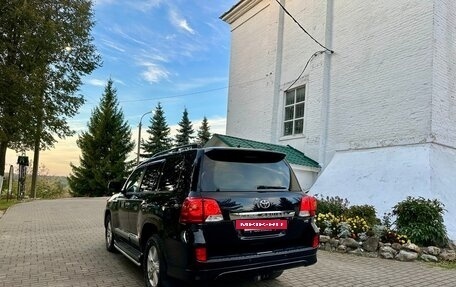Toyota Land Cruiser 200, 2013 год, 2 850 000 рублей, 33 фотография