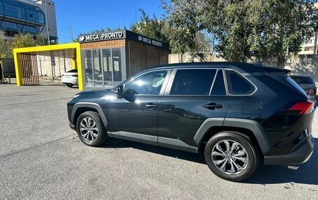 Toyota RAV4, 2024 год, 3 800 000 рублей, 6 фотография