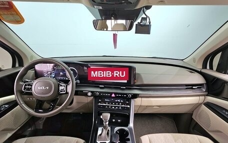 KIA Carnival, 2022 год, 6 300 095 рублей, 2 фотография