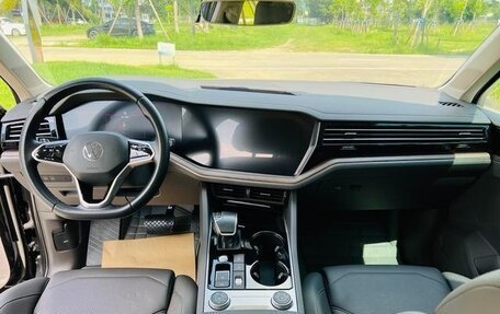 Volkswagen Touareg III, 2022 год, 4 990 000 рублей, 11 фотография