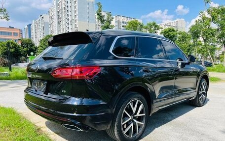 Volkswagen Touareg III, 2022 год, 4 990 000 рублей, 7 фотография