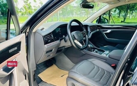 Volkswagen Touareg III, 2022 год, 4 990 000 рублей, 9 фотография