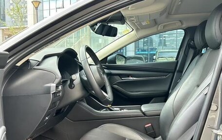 Mazda 3, 2021 год, 1 700 000 рублей, 8 фотография