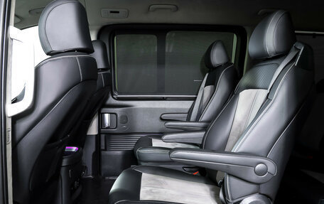 Hyundai Staria, 2022 год, 4 988 000 рублей, 12 фотография