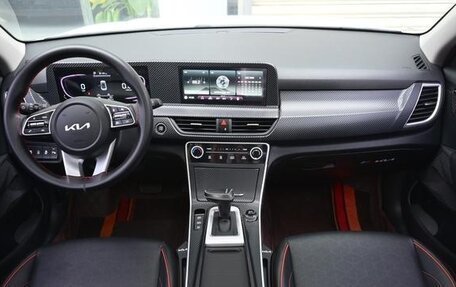 KIA Seltos I, 2024 год, 1 945 469 рублей, 6 фотография