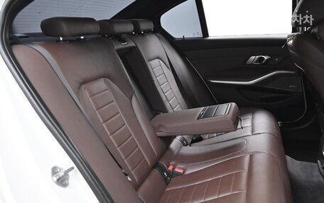 BMW 3 серия, 2021 год, 2 900 000 рублей, 11 фотография