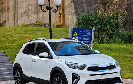KIA Stonic, 2021 год, 1 358 222 рублей, 3 фотография