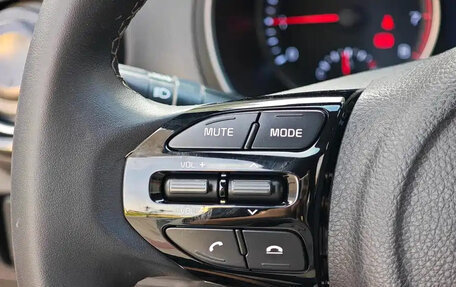 KIA Stonic, 2021 год, 1 358 222 рублей, 10 фотография