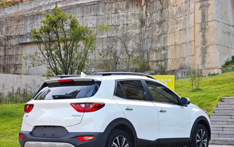 KIA Stonic, 2021 год, 1 358 222 рублей, 16 фотография