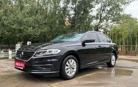 Volkswagen Lavida, 2022 год, 1 450 000 рублей, 1 фотография