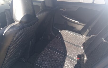 Toyota Corolla, 2011 год, 950 000 рублей, 3 фотография