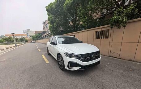 Volkswagen Lavida, 2023 год, 1 688 000 рублей, 2 фотография