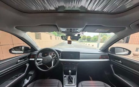 Volkswagen Lavida, 2023 год, 1 688 000 рублей, 12 фотография