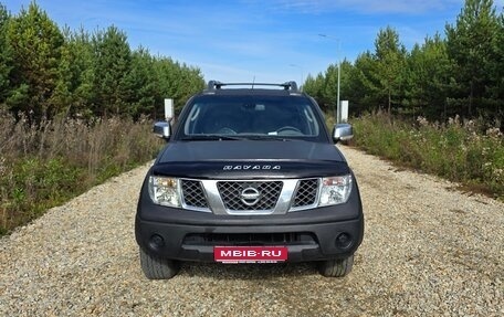 Nissan Navara (Frontier), 2008 год, 840 000 рублей, 1 фотография
