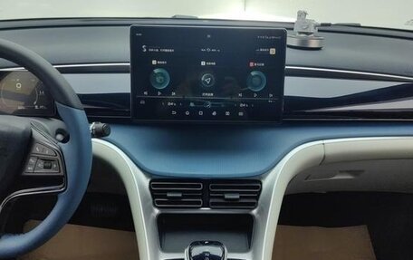 BYD Song, 2022 год, 1 350 000 рублей, 14 фотография