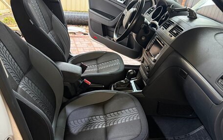 Skoda Yeti I рестайлинг, 2015 год, 950 000 рублей, 17 фотография