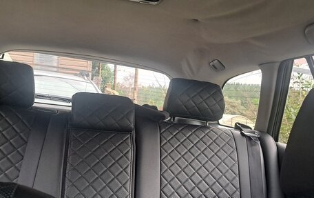 Toyota Avensis III рестайлинг, 2006 год, 850 000 рублей, 15 фотография