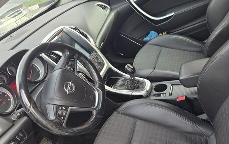 Opel Astra J, 2013 год, 850 000 рублей, 7 фотография