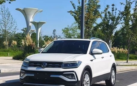 Volkswagen T-Cross I, 2021 год, 1 555 000 рублей, 1 фотография