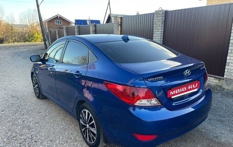 Hyundai Solaris II рестайлинг, 2011 год, 655 000 рублей, 4 фотография