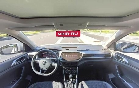 Volkswagen T-Cross I, 2021 год, 1 555 000 рублей, 7 фотография