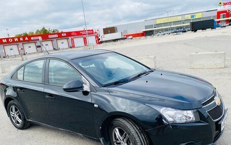 Chevrolet Cruze II, 2011 год, 720 000 рублей, 2 фотография