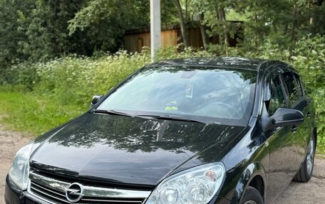 Opel Astra H, 2011 год, 700 000 рублей, 1 фотография