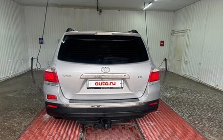 Toyota Highlander III, 2012 год, 2 250 000 рублей, 11 фотография