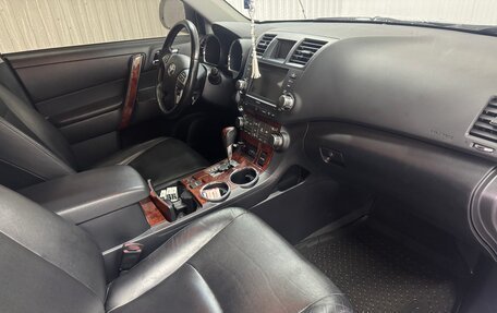 Toyota Highlander III, 2012 год, 2 250 000 рублей, 18 фотография