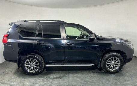 Toyota Land Cruiser Prado 150 рестайлинг 2, 2019 год, 4 450 000 рублей, 4 фотография