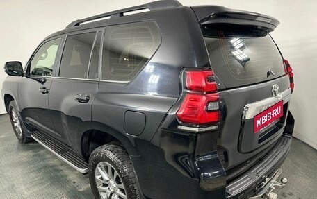 Toyota Land Cruiser Prado 150 рестайлинг 2, 2019 год, 4 450 000 рублей, 7 фотография