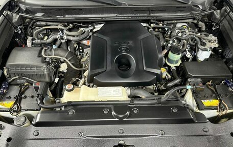 Toyota Land Cruiser Prado 150 рестайлинг 2, 2019 год, 4 450 000 рублей, 15 фотография